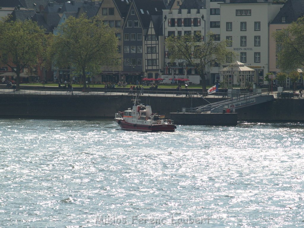 Uebungsfahrt Loeschboot und Ursula P19.JPG